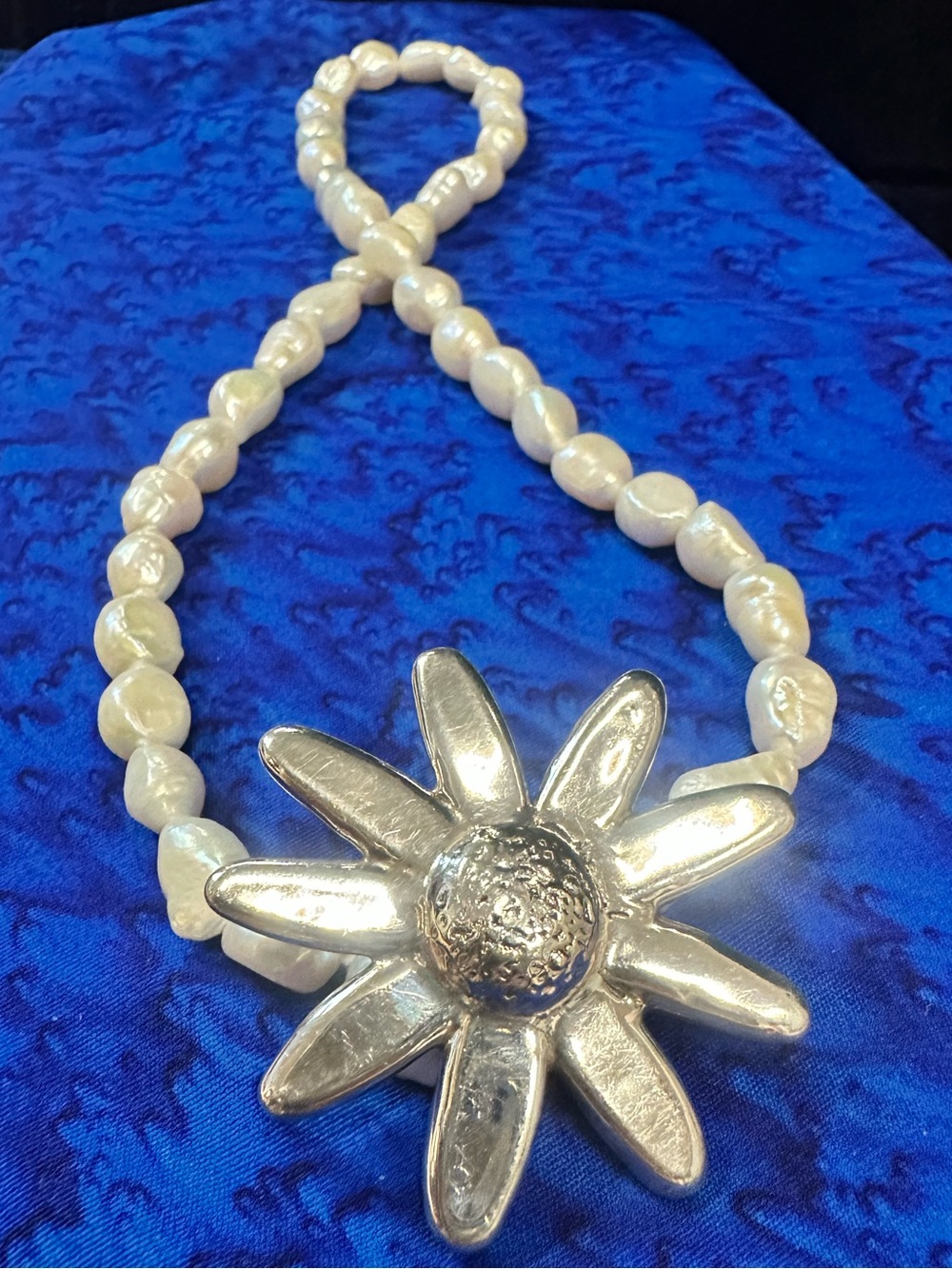 Vintage Israel 925 Sterling Silver Baroque Pearl Flower Magnetic Clasp Necklace